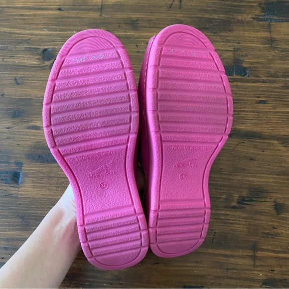 Dansko Ravyn Peep Toe Sandals Fuchsia Milled Nubuck Womens Size EU36 /US 6-6.5 - Picture 9 of 12